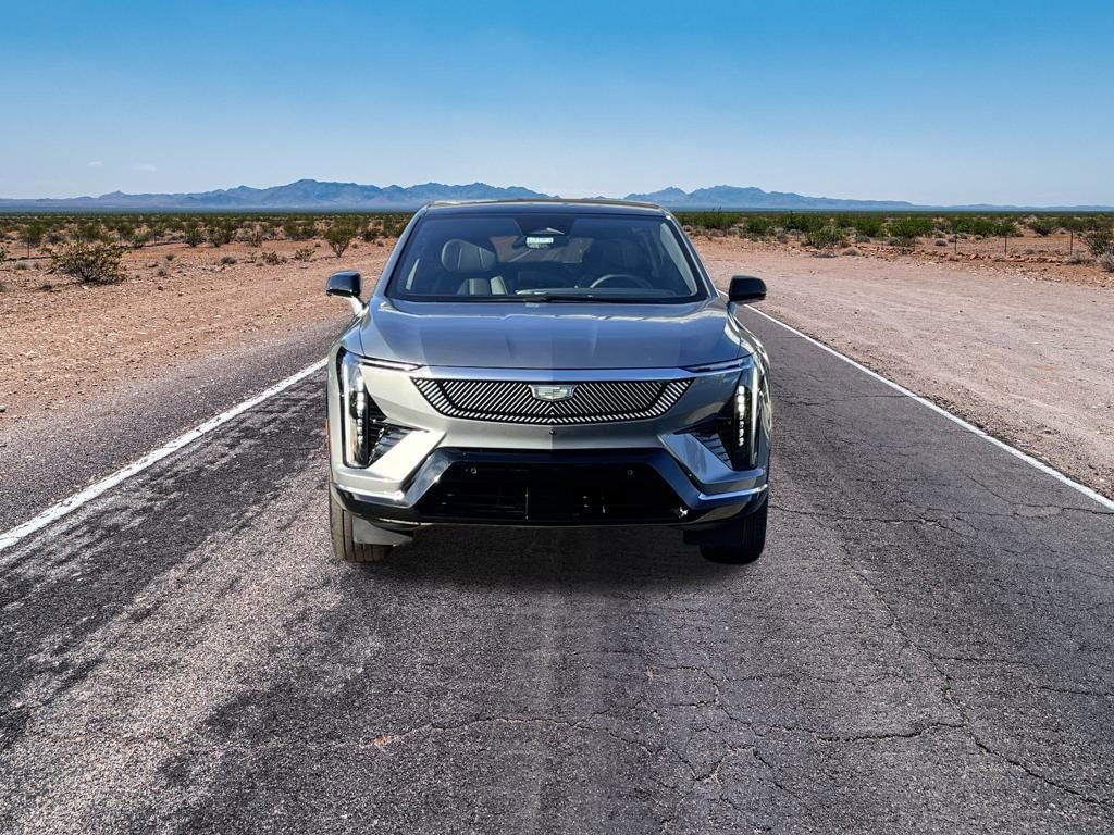 New 2026 Cadillac Optiq Luxury 1 image 2