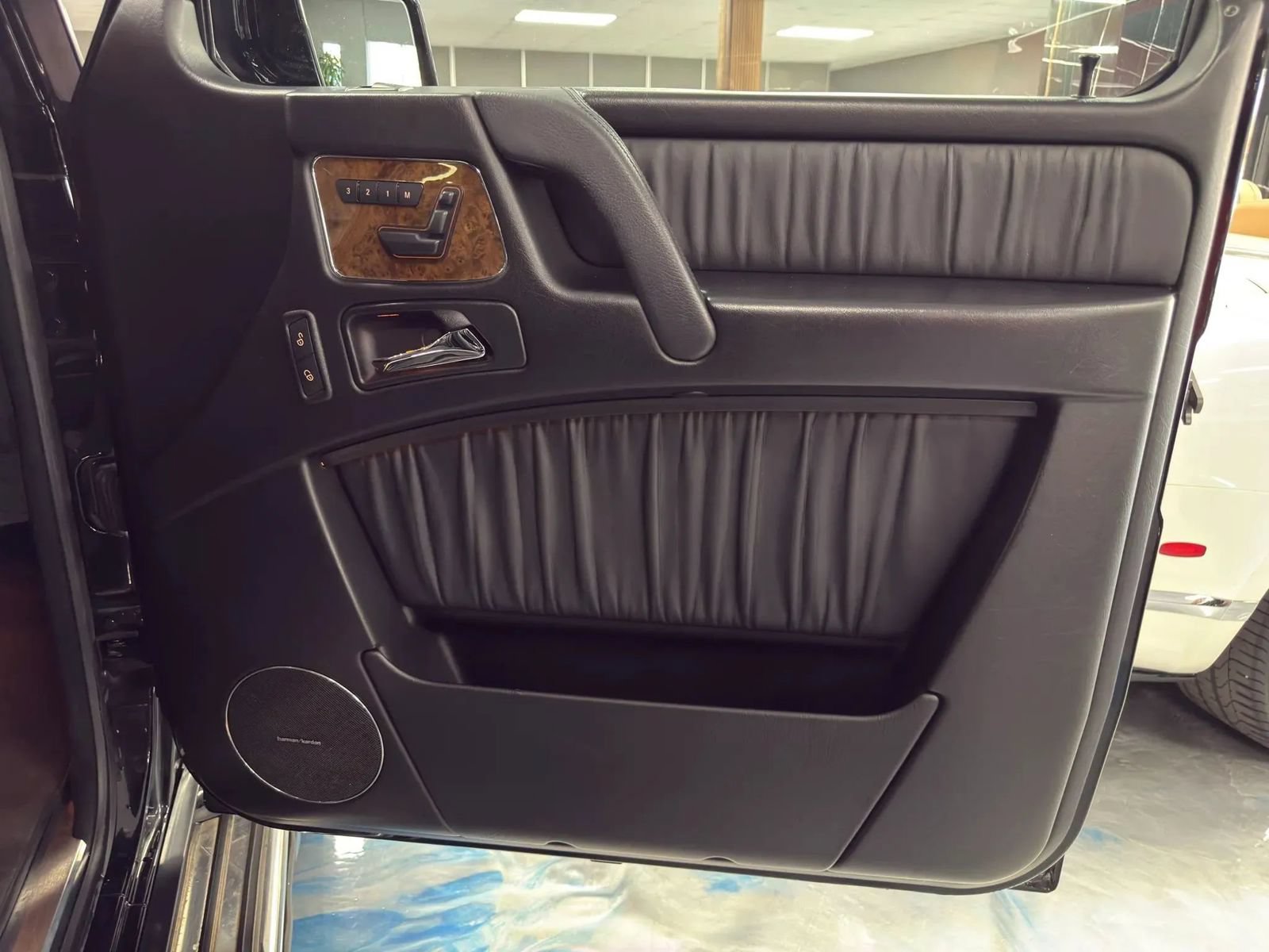 Used 2014 Mercedes-Benz G 63 AMG 4MATIC image 42