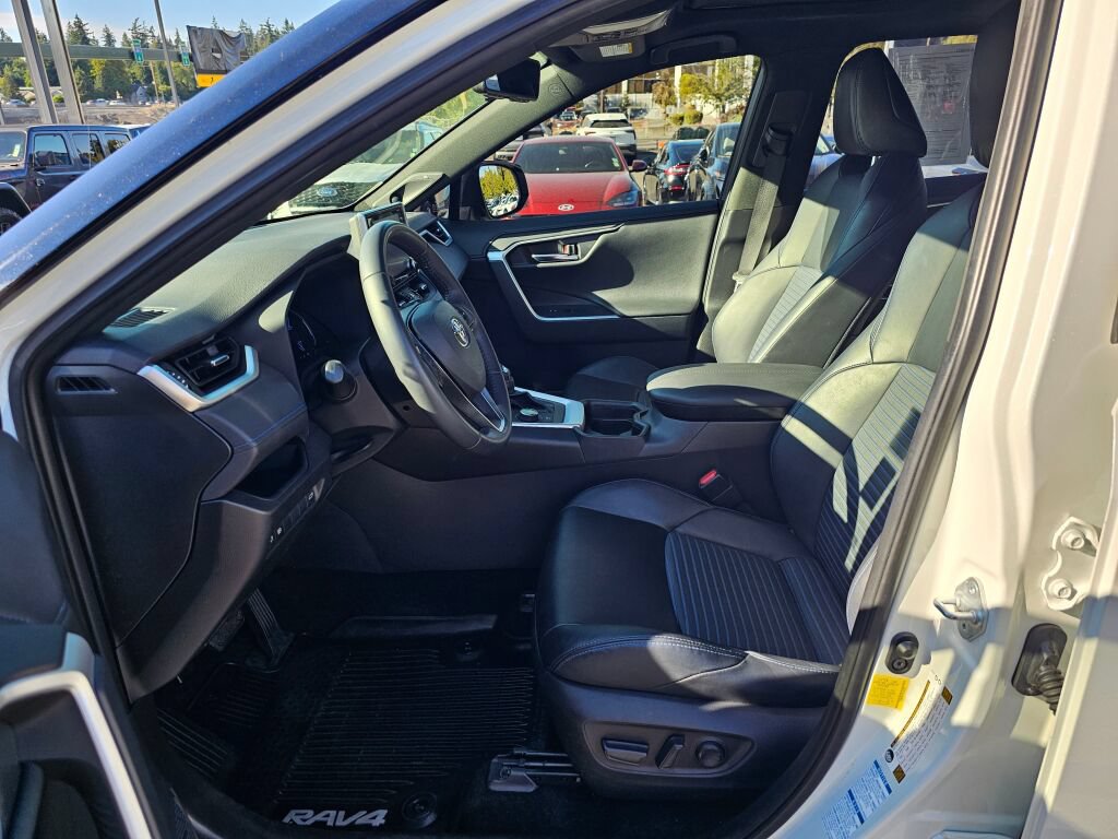 Used 2019 Toyota RAV4 XSE AWD/4WD image 22
