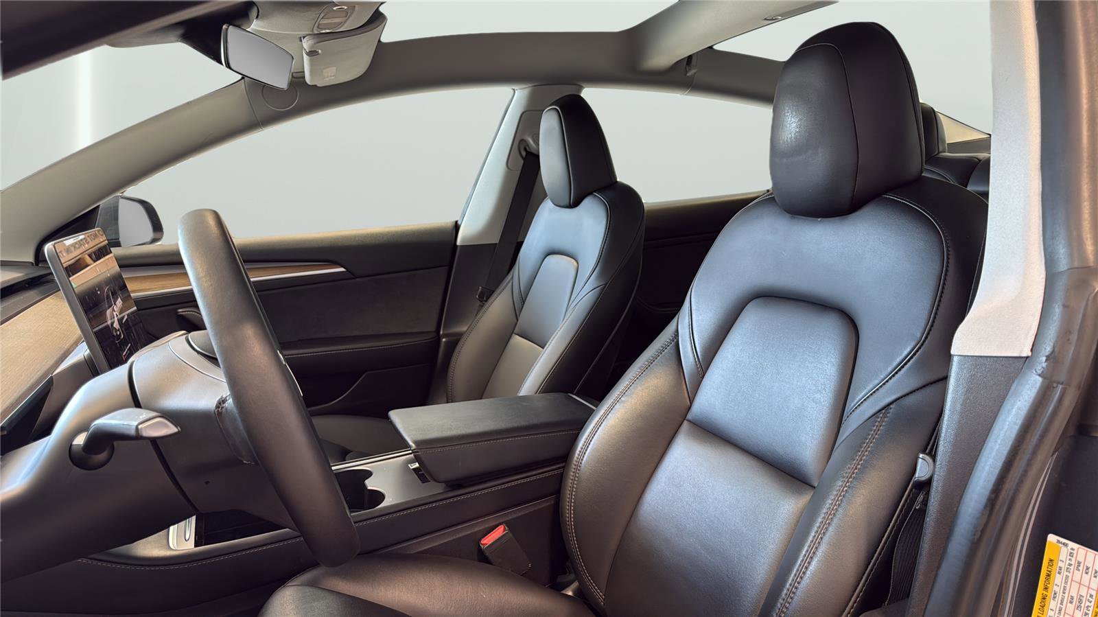 Used 2023 Tesla Model 3 Standard Range image 10