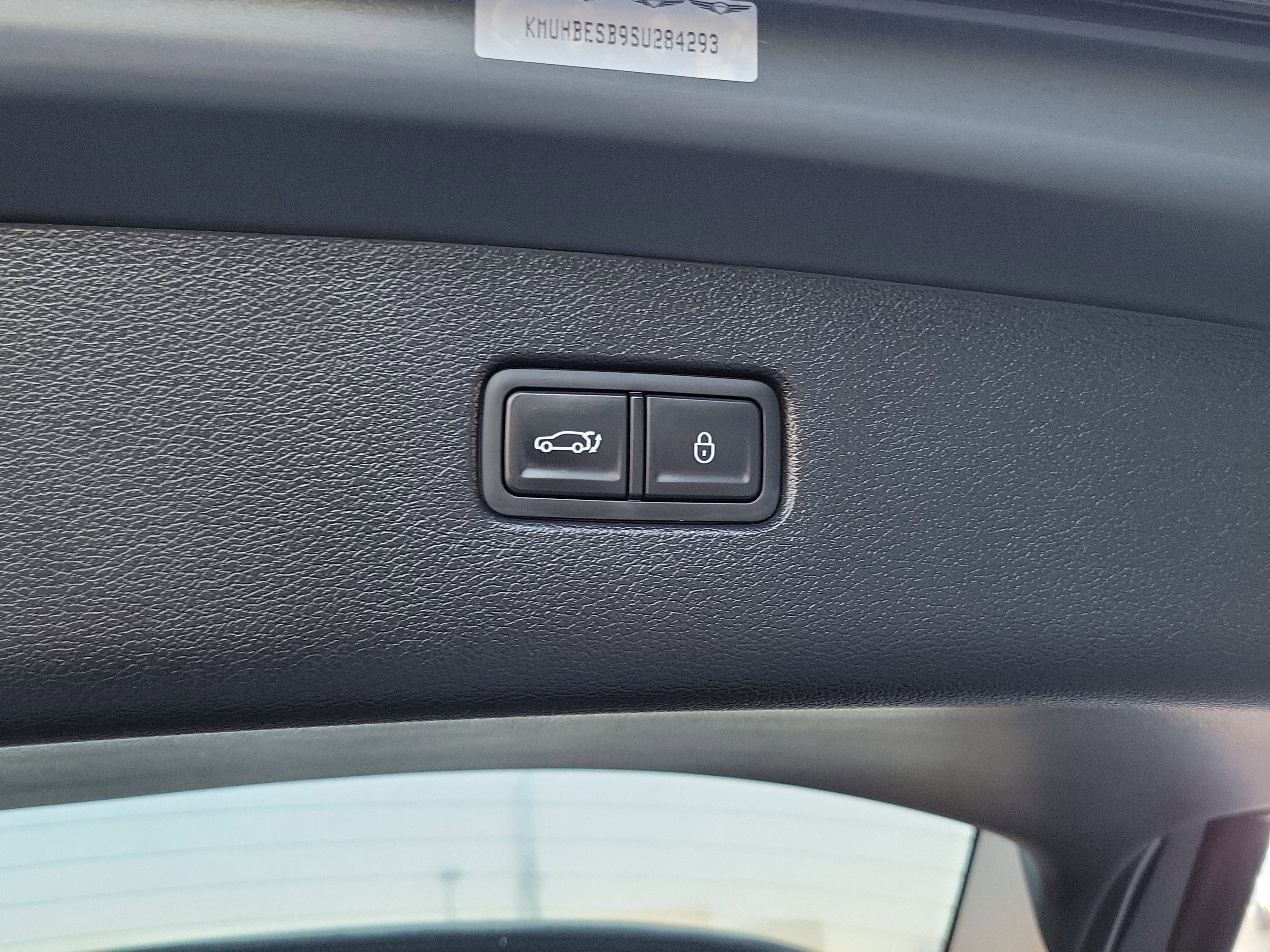 Certified 2025 Genesis GV80 2.5T Advanced image 19