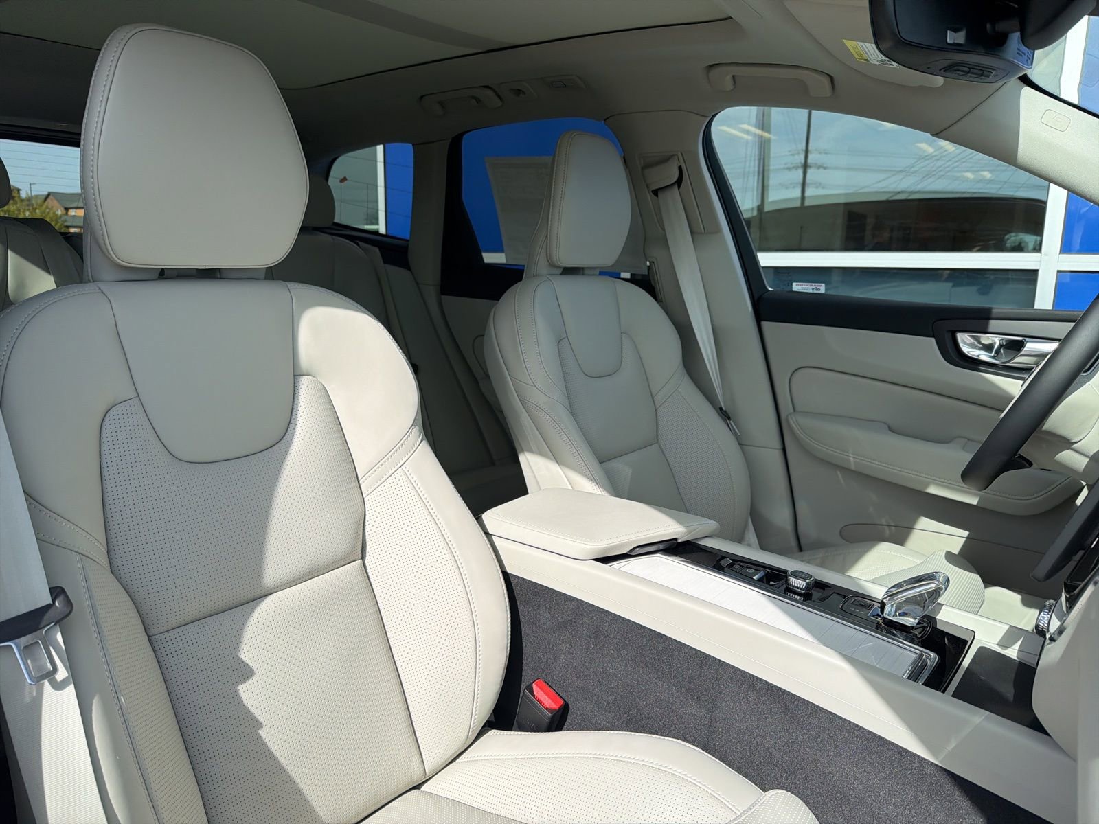 New 2026 Volvo XC60 B5 Ultra w/ Climate Package AWD/4WD image 26