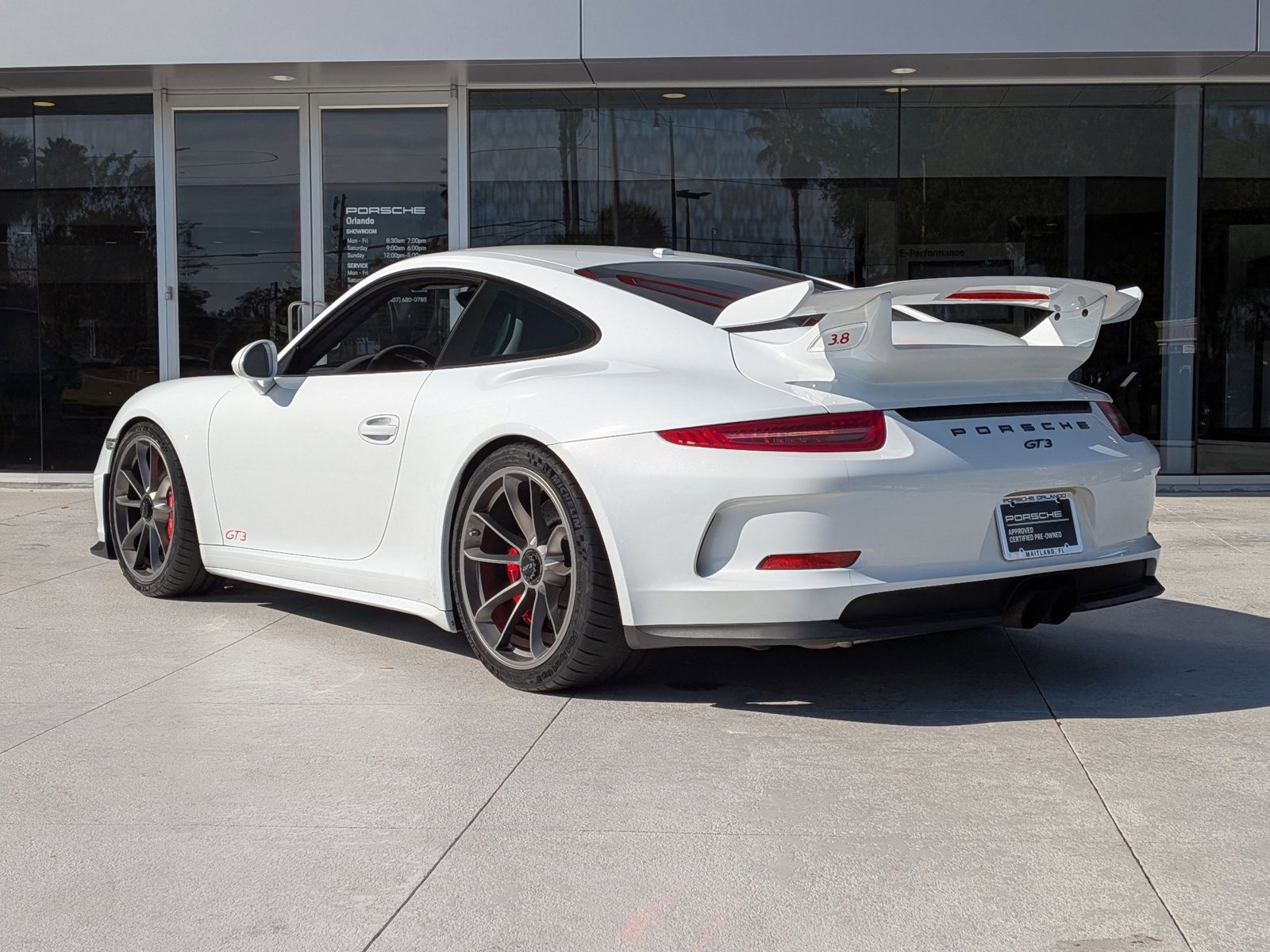 Used 2015 Porsche 911 GT3 image 3