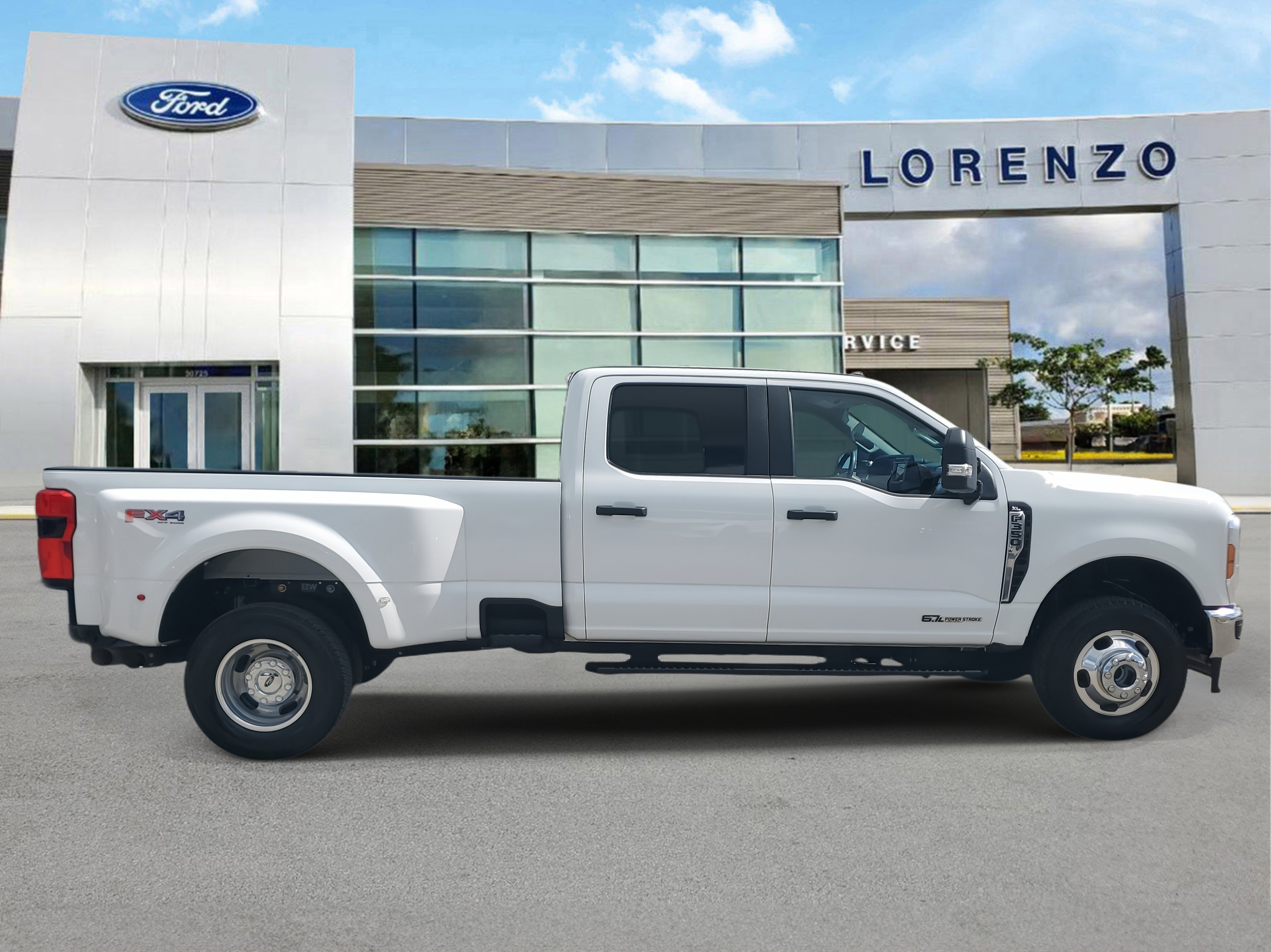 Used 2025 Ford F350 XL w/ 360-Degree Camera Package image 4