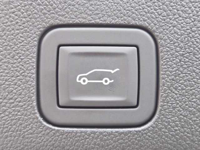 New 2026 Chevrolet Suburban RST w/ Comfort Package AWD/4WD image 22