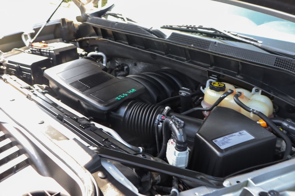Used 2021 Chevrolet Silverado 1500 LT w/ LPO, Liner Protection Package RWD image 12