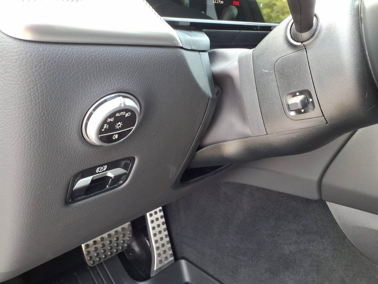New 2026 Mercedes-Benz GLC 300 4MATIC image 27