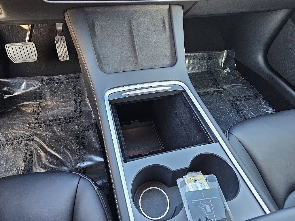 Used 2023 Tesla Model 3 Standard Range image 28