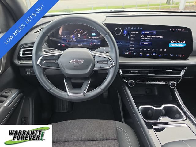 Used 2024 Chevrolet Traverse LS w/ Midnight/Sport Edition FWD image 9