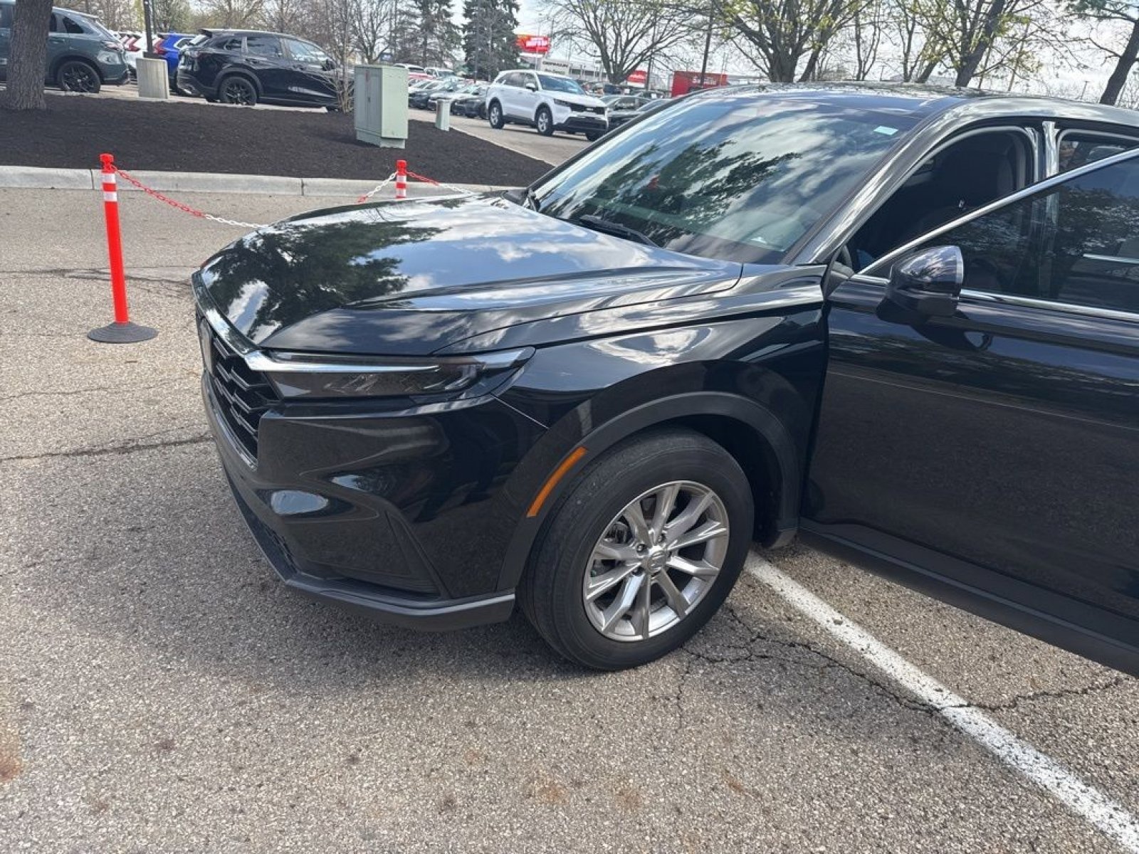 Used 2023 Honda CR-V EX image 6