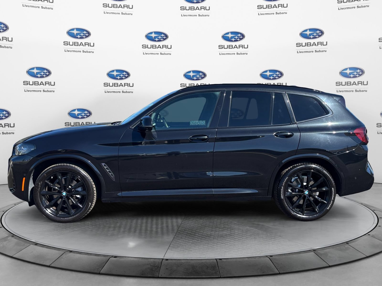 Used 2023 BMW X3 xDrive30i w/ M Sport Package AWD/4WD image 2