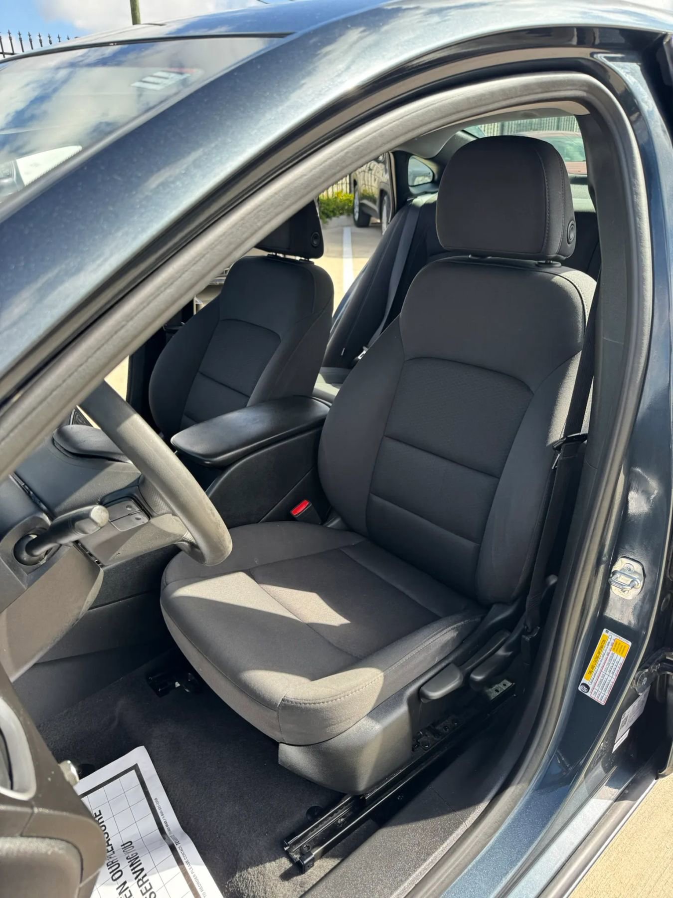 Used 2020 Chevrolet Malibu LS image 24