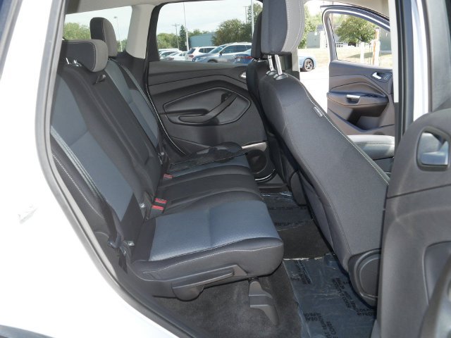 Used 2018 Ford Escape SE FWD image 19