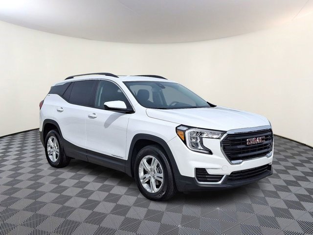 Certified 2022 GMC Terrain SLE w/ Driver Convenience Package image 1