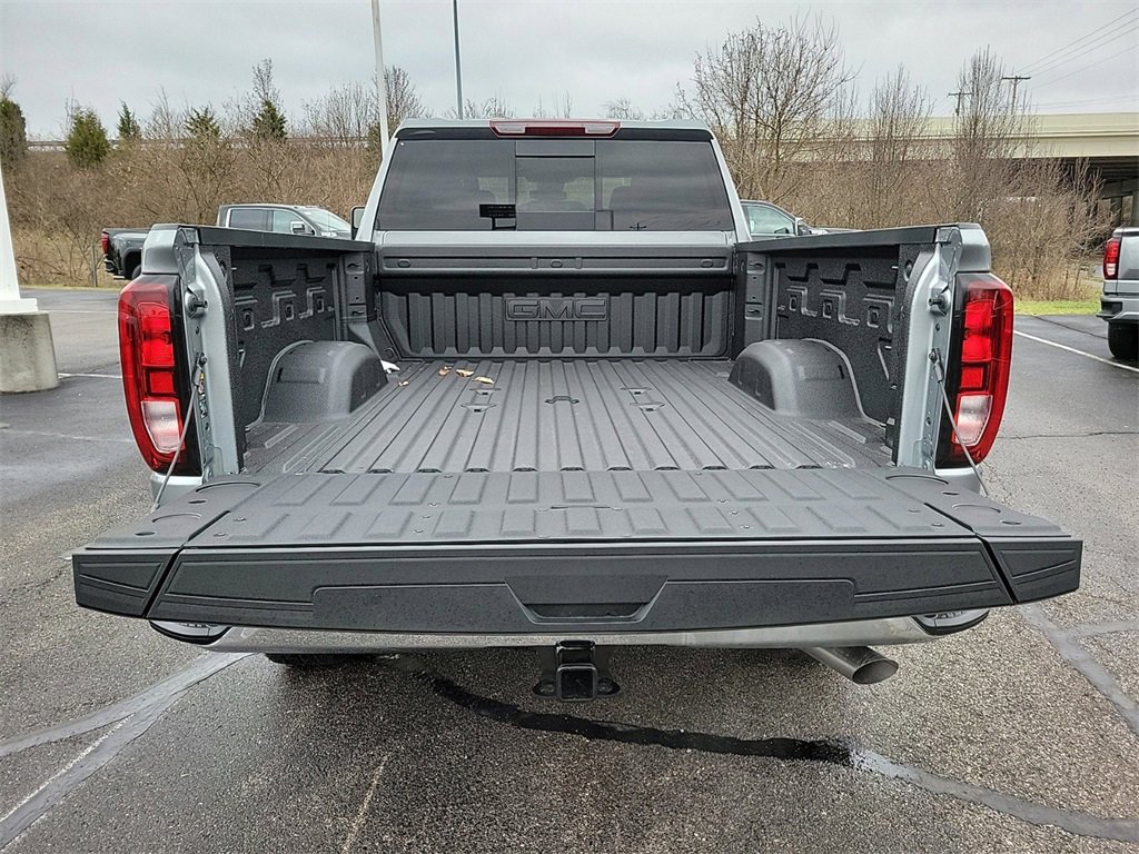 New 2026 GMC Sierra 2500 SLE w/ SLE Value Package; image 7