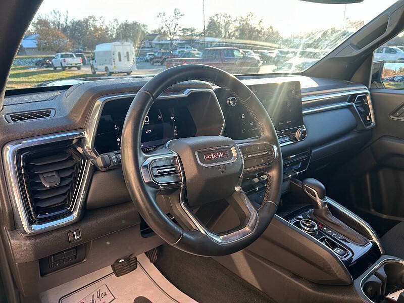 Used 2023 GMC Canyon Elevation w/ Convenience Package AWD/4WD image 16