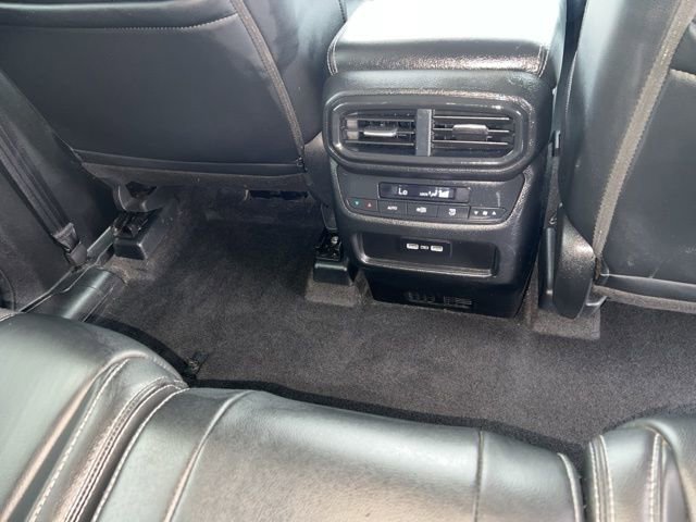 Used 2023 Honda Pilot Touring image 8