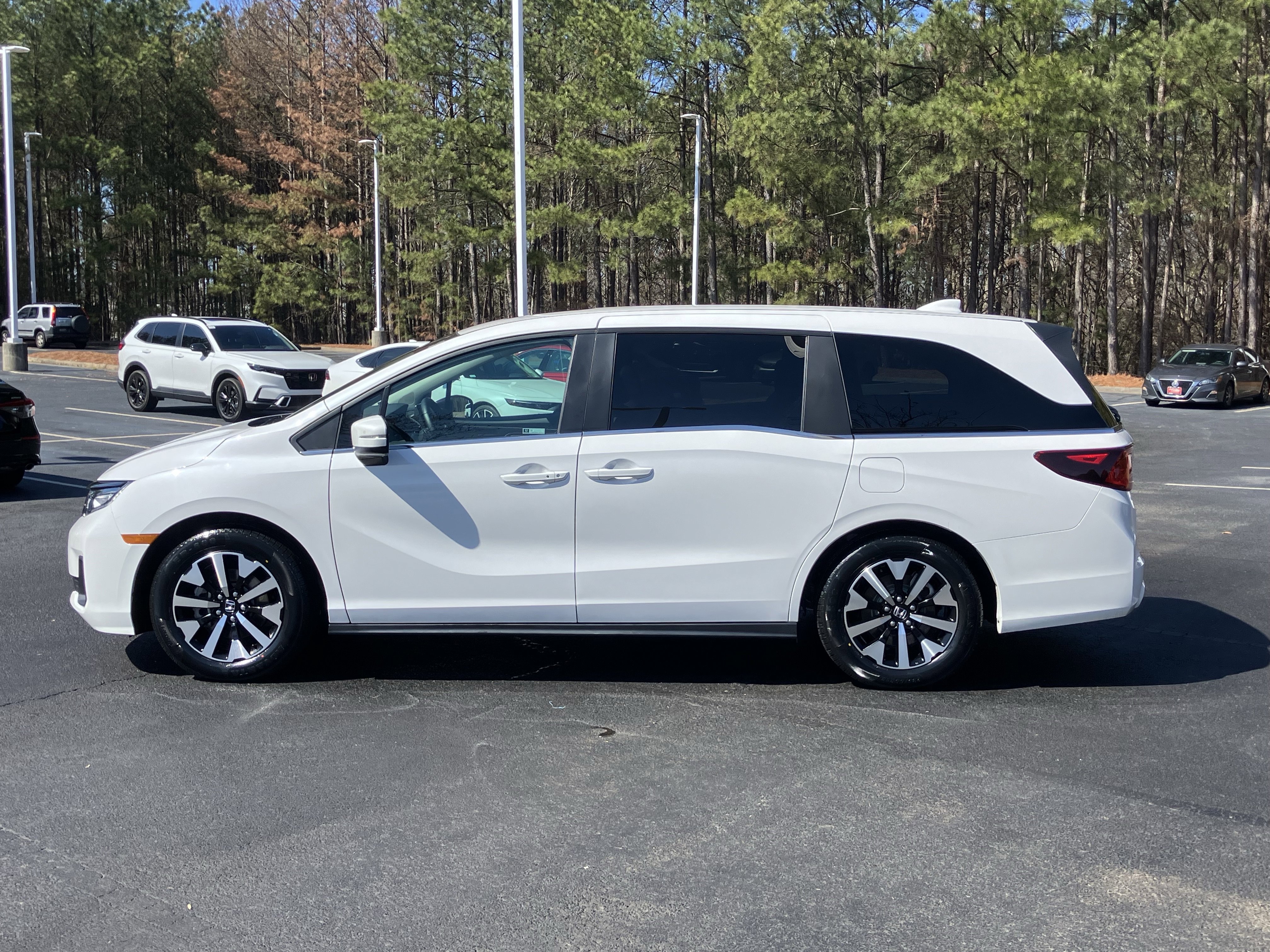 Certified 2025 Honda Odyssey EX-L image 7