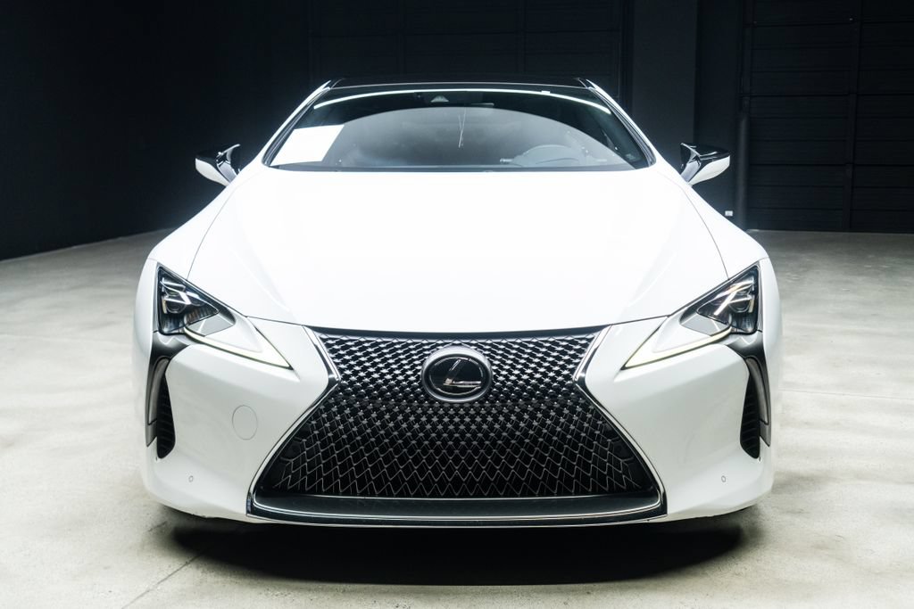 Used 2018 Lexus LC 500 Coupe w/ Touring Package RWD image 3