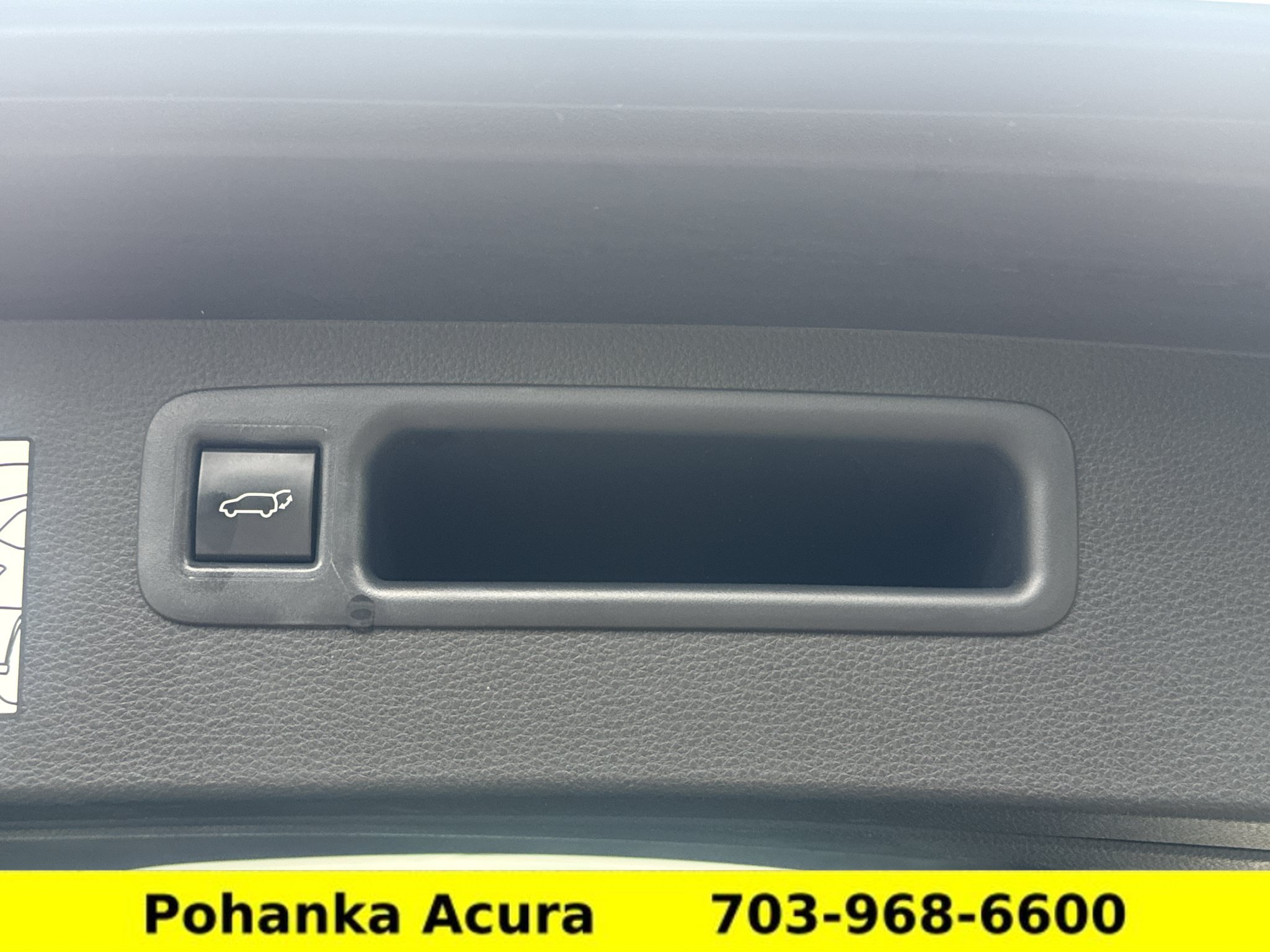 Used 2024 Toyota Highlander XLE AWD/4WD image 34