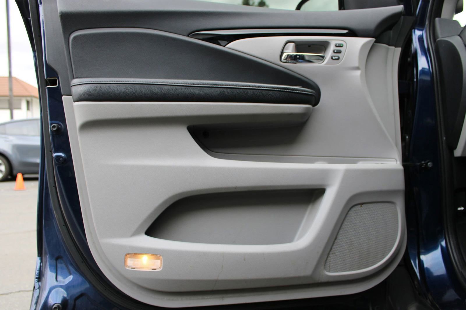 Used 2016 Honda Pilot Touring image 15