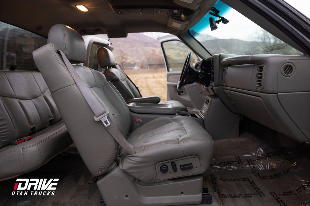 Used 2002 Chevrolet Silverado 2500 LT w/ Off-Road Skid Plate Pkg image 14