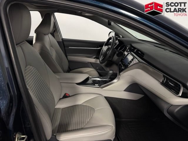 Used 2020 Toyota Camry SE w/ Convenience Package FWD image 15