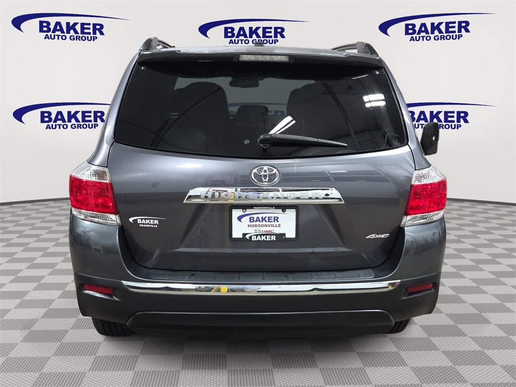 Used 2012 Toyota Highlander SE image 6