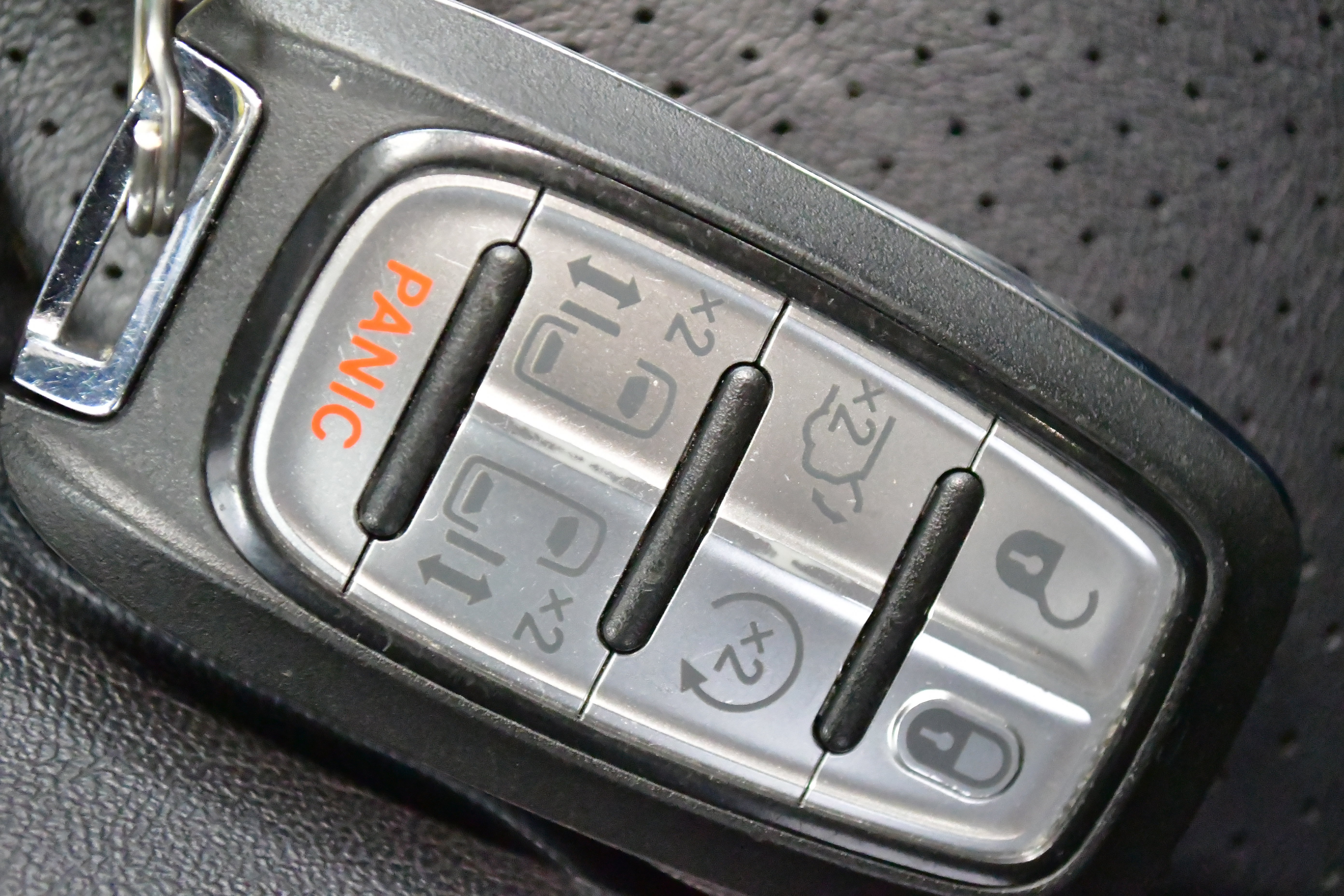 Used 2024 Chrysler Pacifica Touring-L image 69