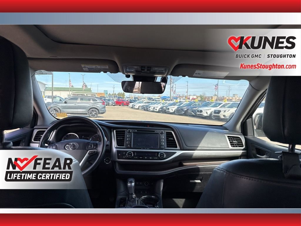 Used 2018 Toyota Highlander Limited image 44