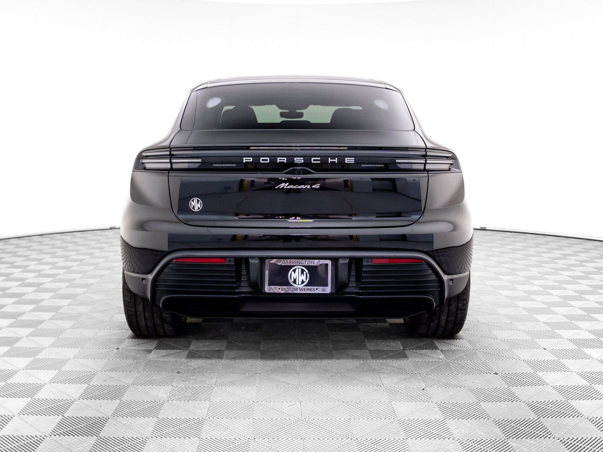 Certified 2025 Porsche Macan 4 Electric image 10