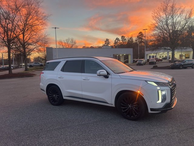 Used 2024 Hyundai Palisade Calligraphy image 7