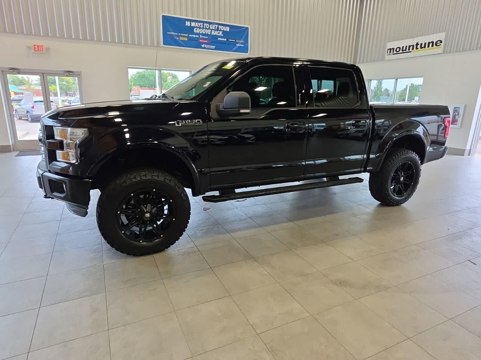 Used 2016 Ford F150 XLT w/ Equipment Group 302A Luxury AWD/4WD image 14