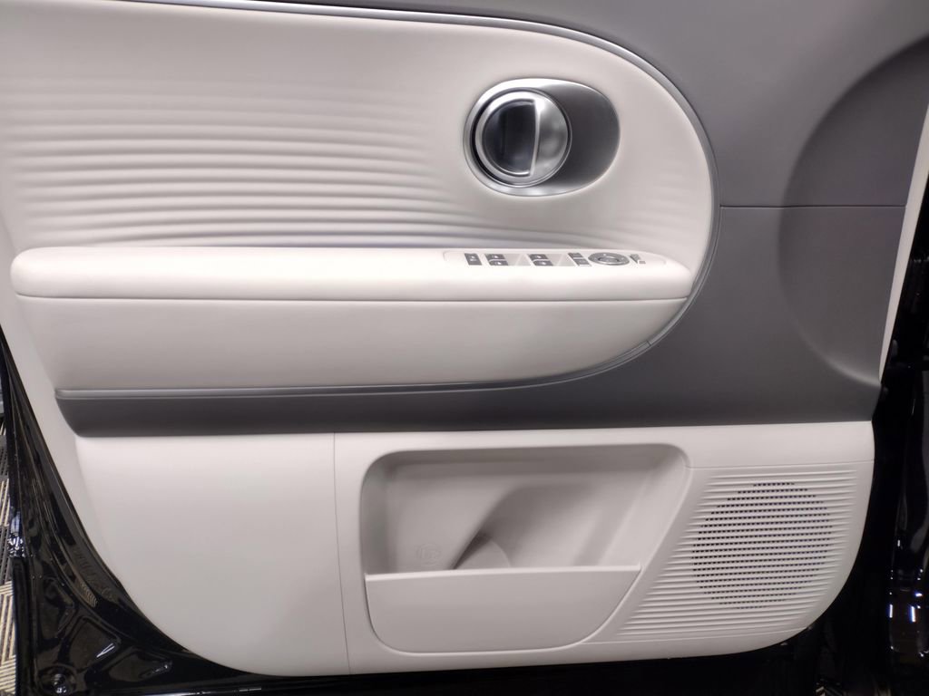 New 2026 Hyundai Ioniq 9 SEL image 17