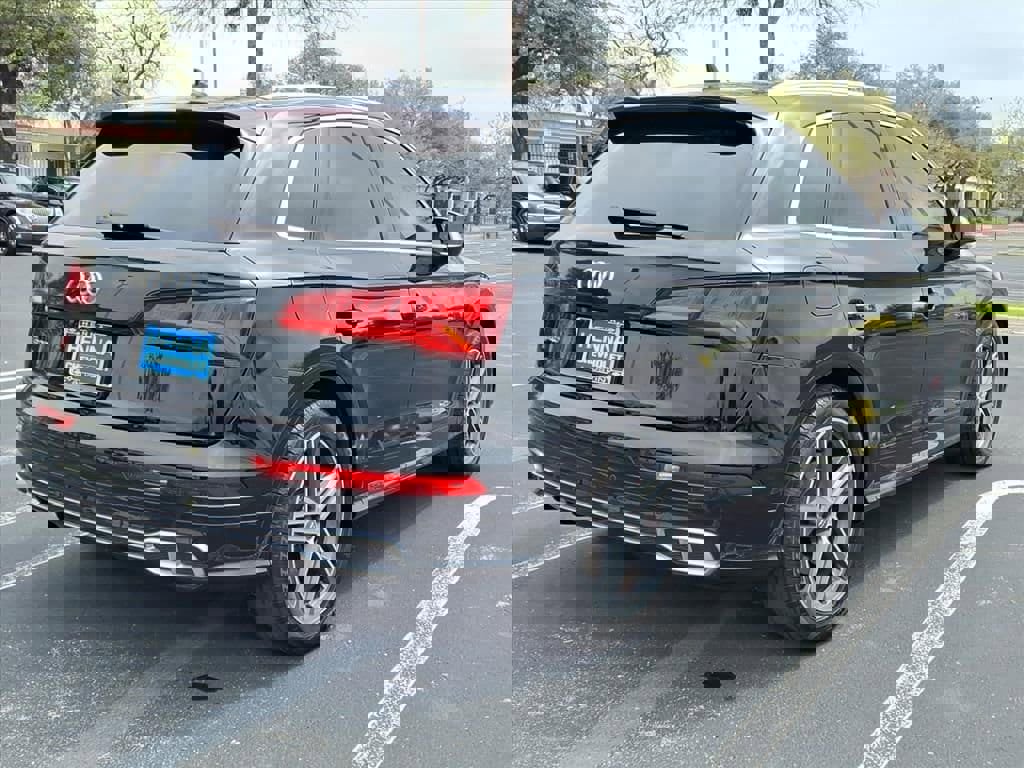 Used 2019 Audi SQ5 Premium Plus image 9