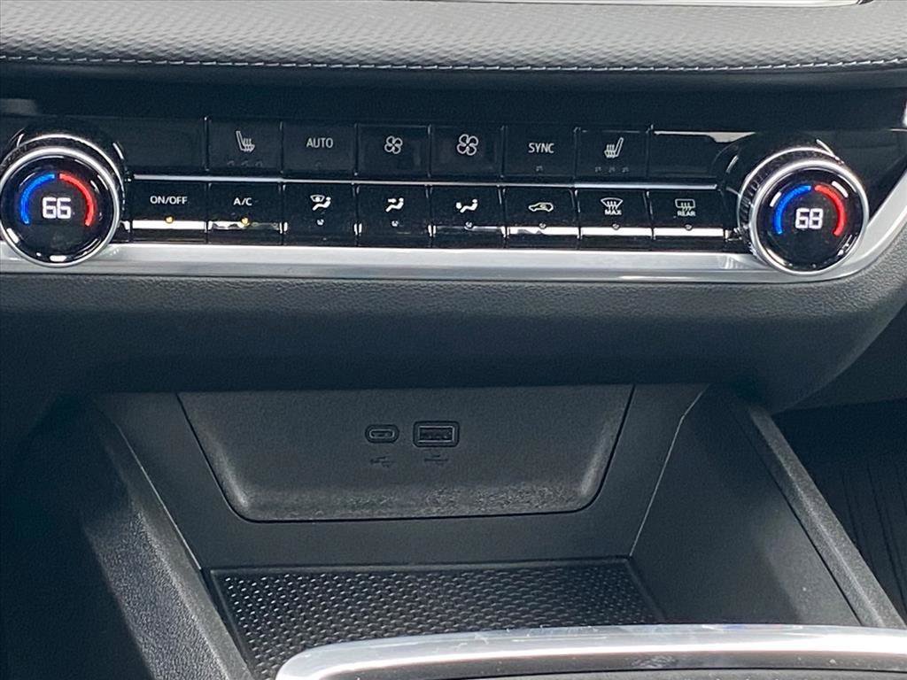 New 2026 Chevrolet Equinox LT w/ Convenience Package II image 11