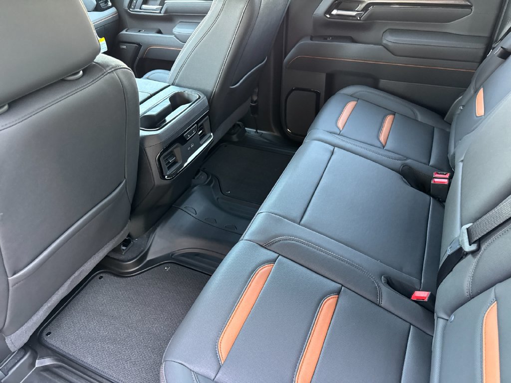 New 2026 GMC Sierra 2500 AT4 w/ AT4 Premium Plus Package AWD/4WD image 11