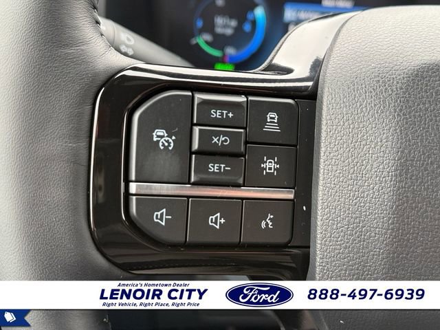 Used 2025 Ford F150 Lightning Platinum image 20