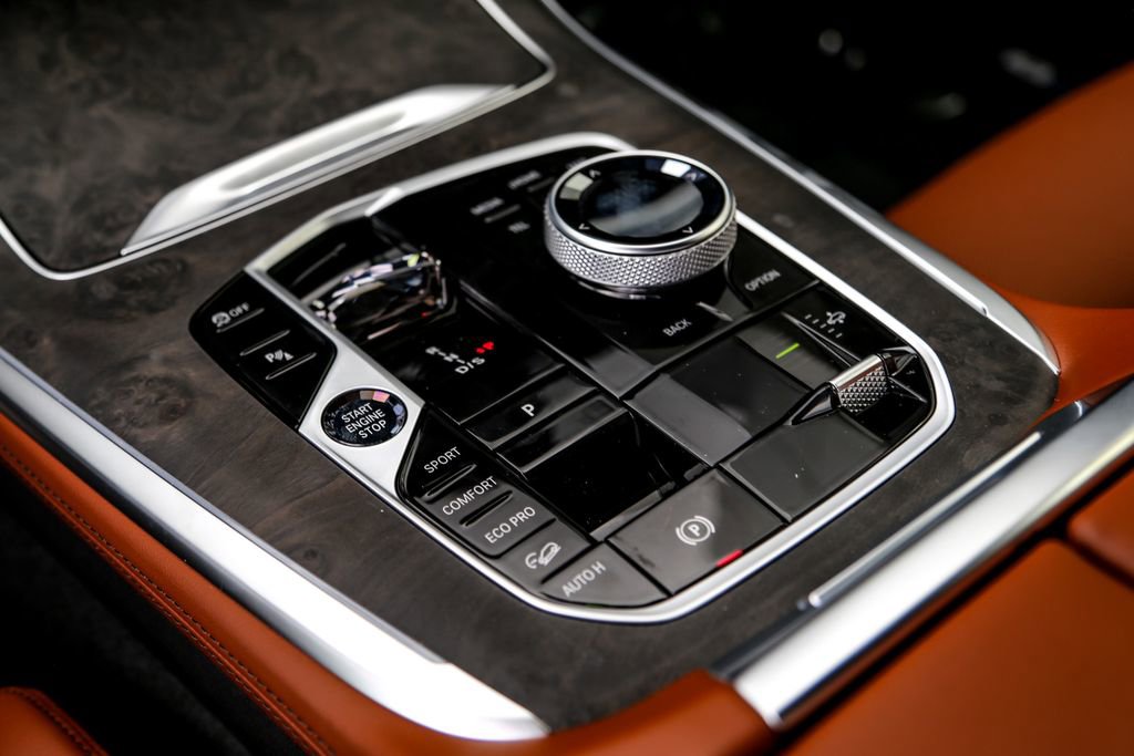 New 2026 BMW X7 xDrive40i w/ Executive Package image 15