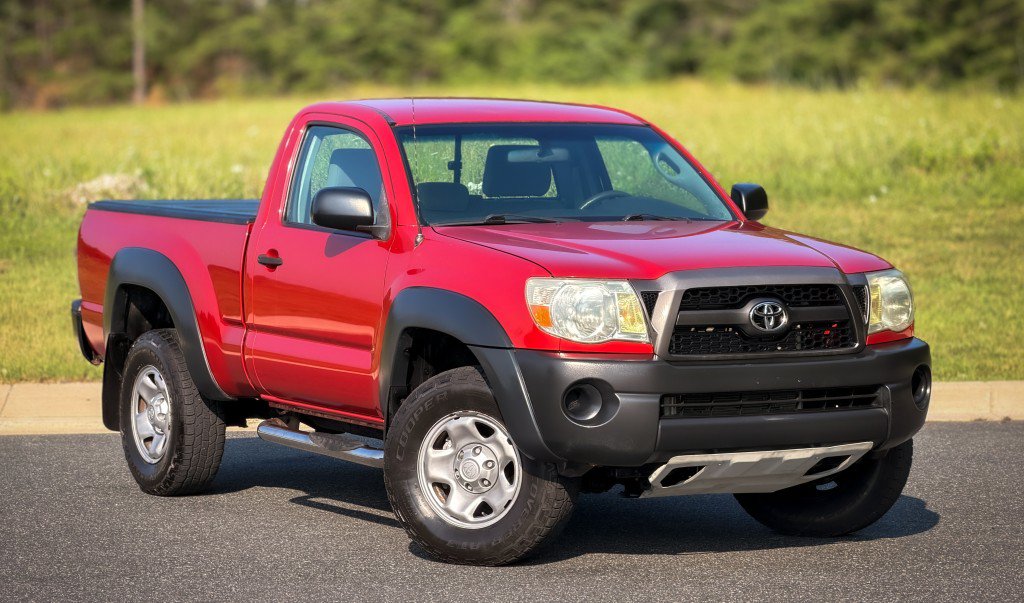 Used 2011 Toyota Tacoma 4x4 Regular Cab image 7