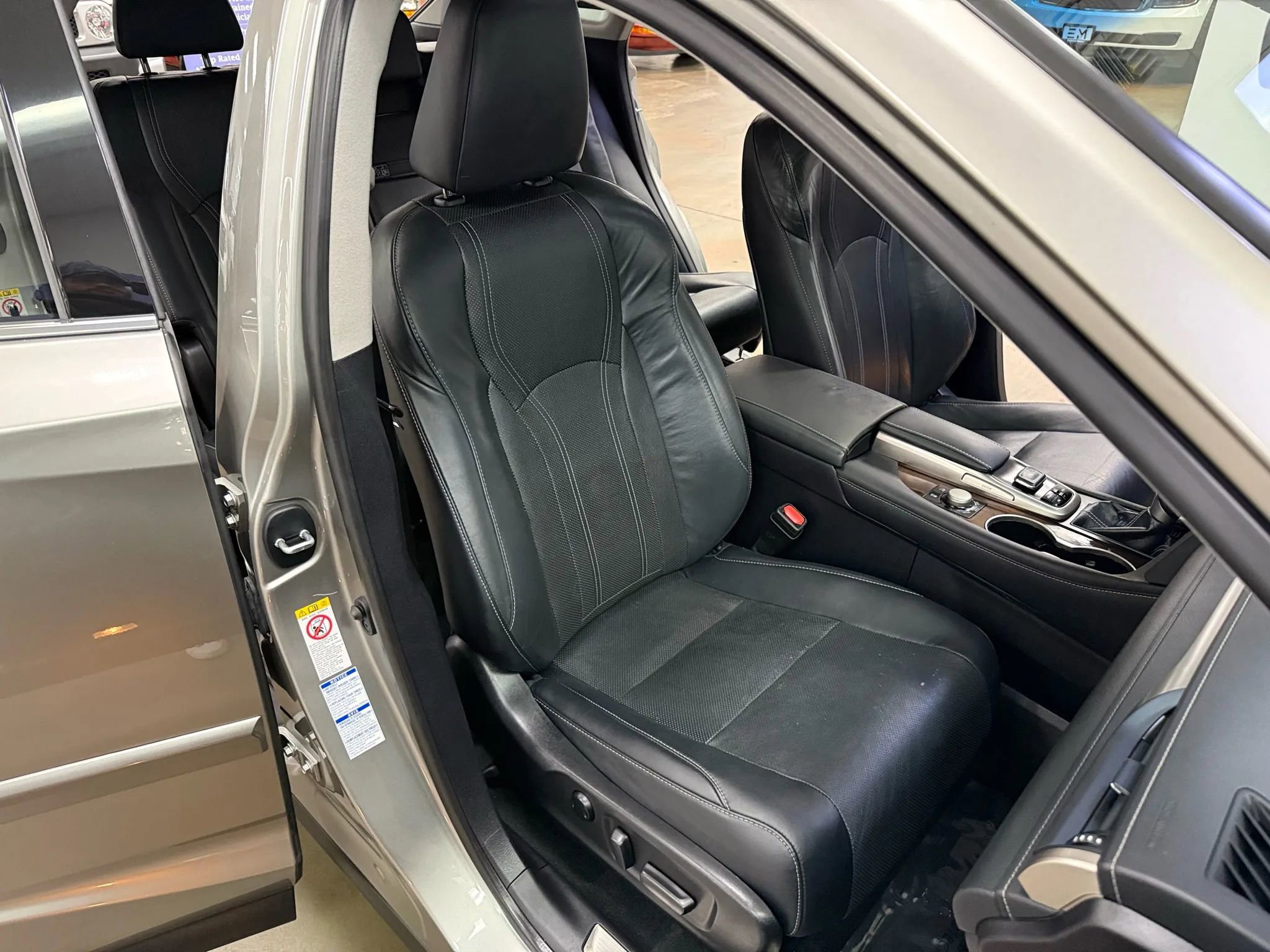 Used 2018 Lexus RX 450h AWD w/ Premium Package image 10