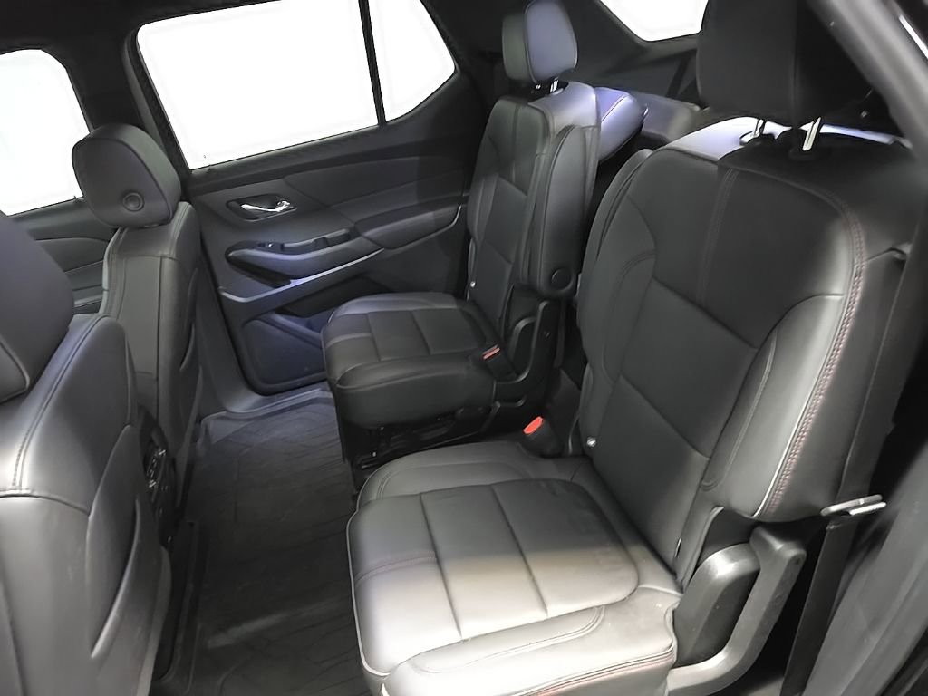 Used 2023 Chevrolet Traverse RS image 31
