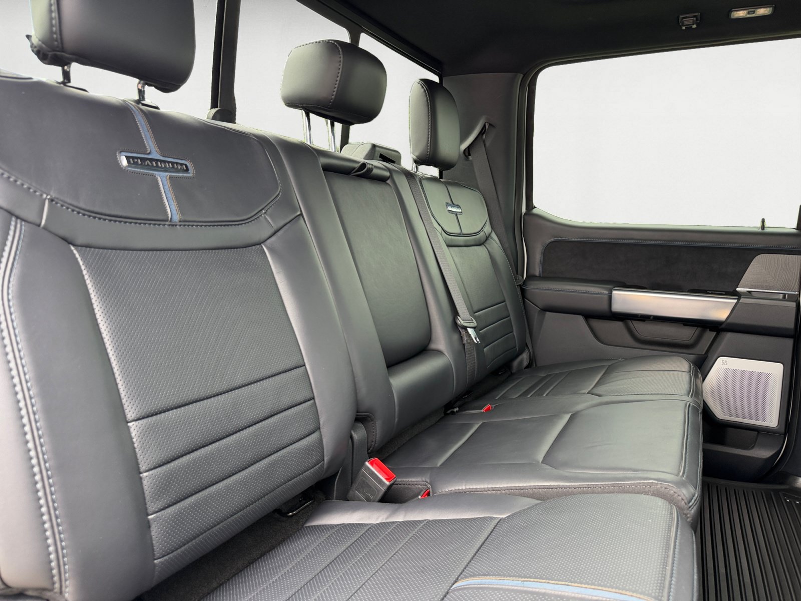 Certified 2025 Ford F250 Platinum AWD/4WD image 18