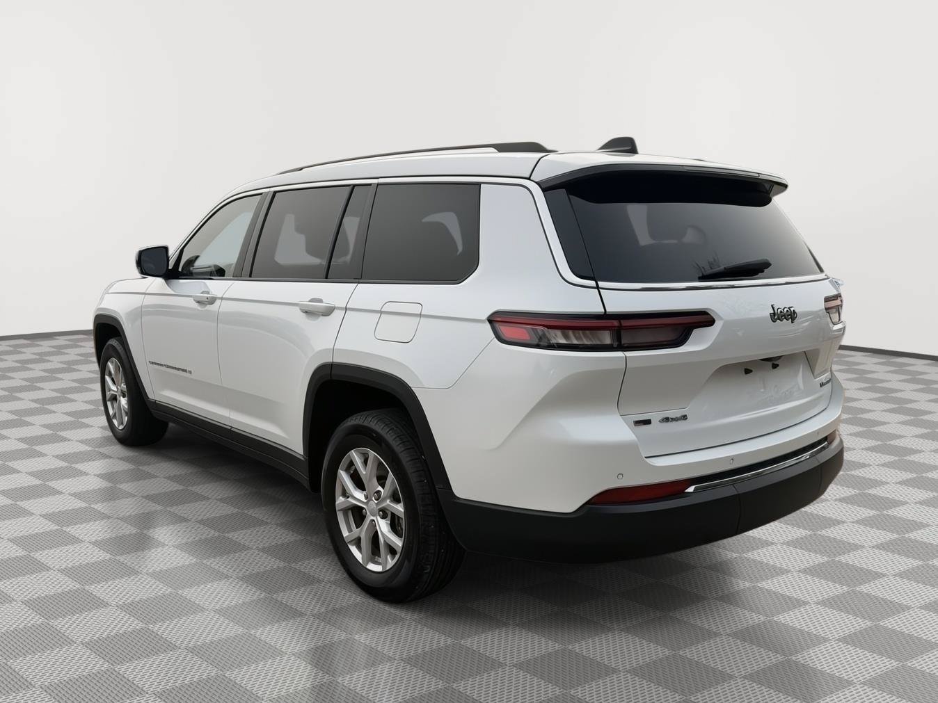 Used 2021 Jeep Grand Cherokee L Limited AWD/4WD image 3