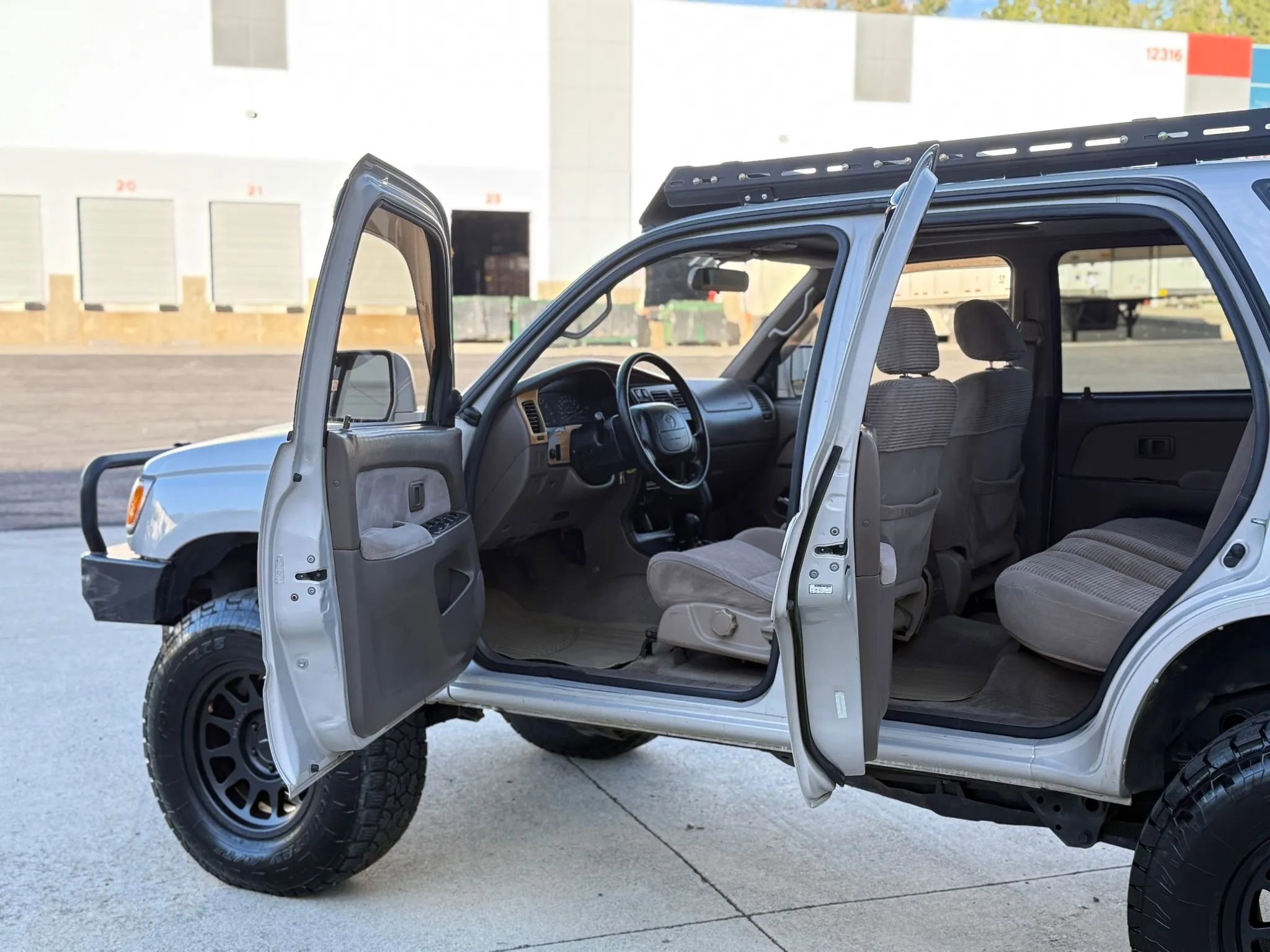 Used 1997 Toyota 4Runner SR5 AWD/4WD image 40