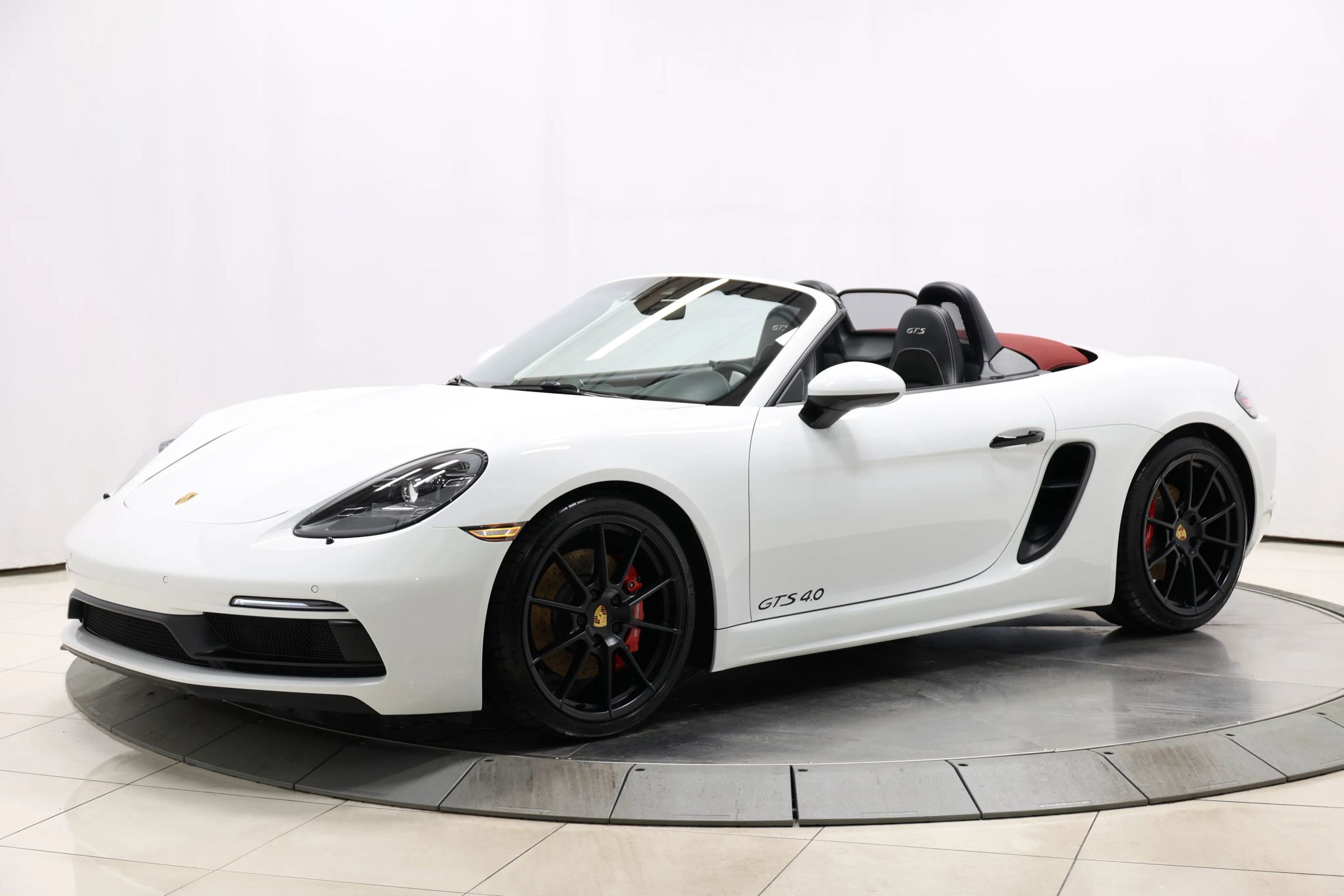 Used 2021 Porsche 718 Boxster GTS image 2