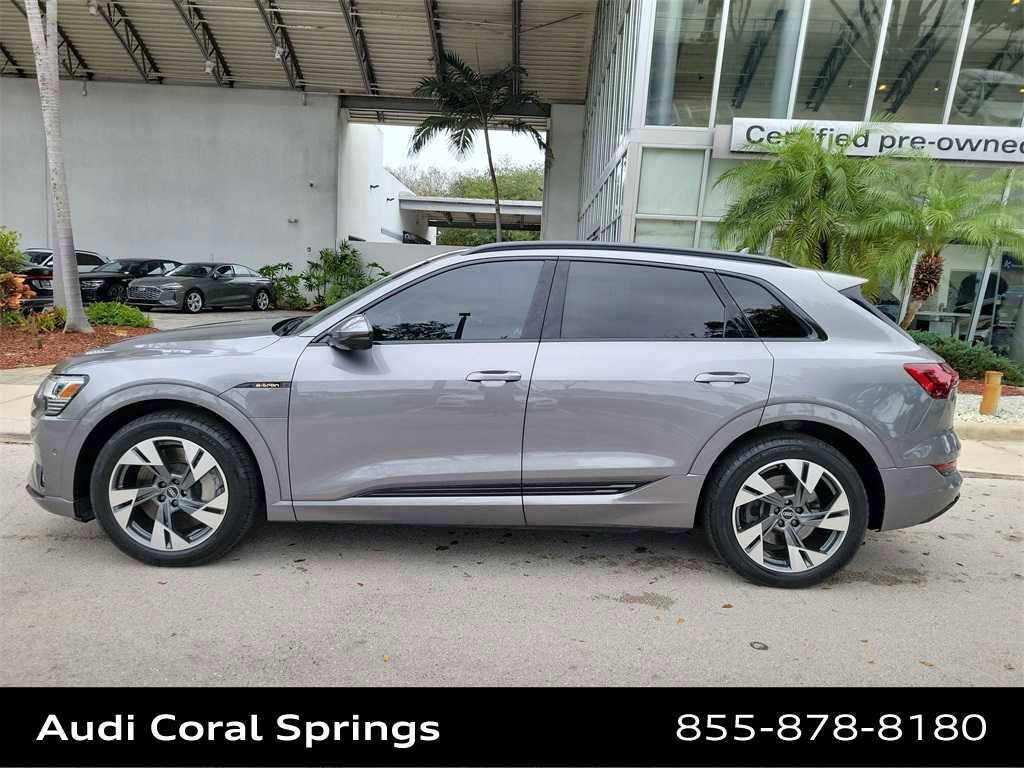 Used 2021 Audi e-tron Premium w/ Convenience Plus Package image 11