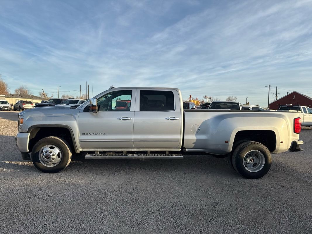 Used 2019 GMC Sierra 3500 Denali w/ Duramax Plus Package image 6