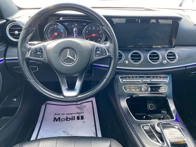 Used 2017 Mercedes-Benz E 300 4MATIC image 7