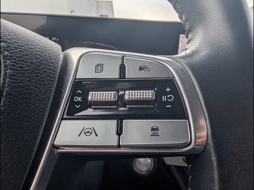 Used 2023 Kia Telluride EX w/ EX Captain's Chair Package image 20